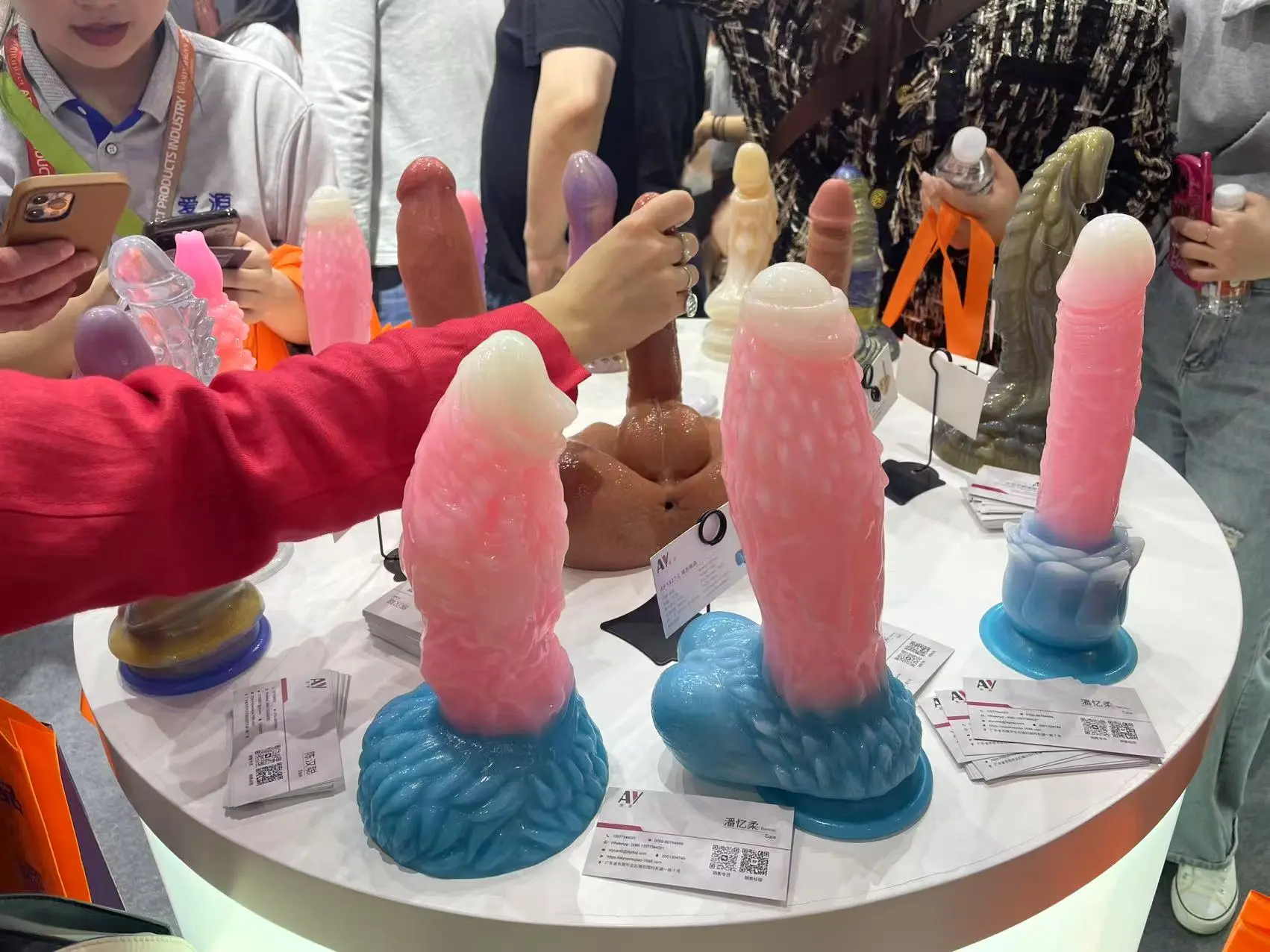 Large dildos.jpg